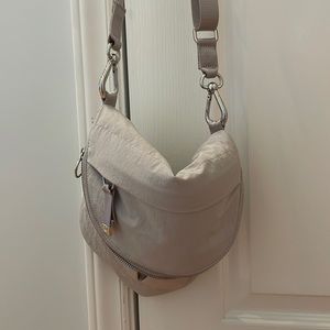 COPY - Lululemon All Night Festival Bag, Gray